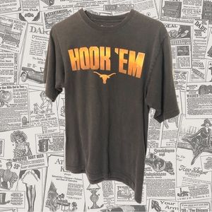 Brown Authentic Apparel Hook’Em Horns Graphic Tee, Size Small